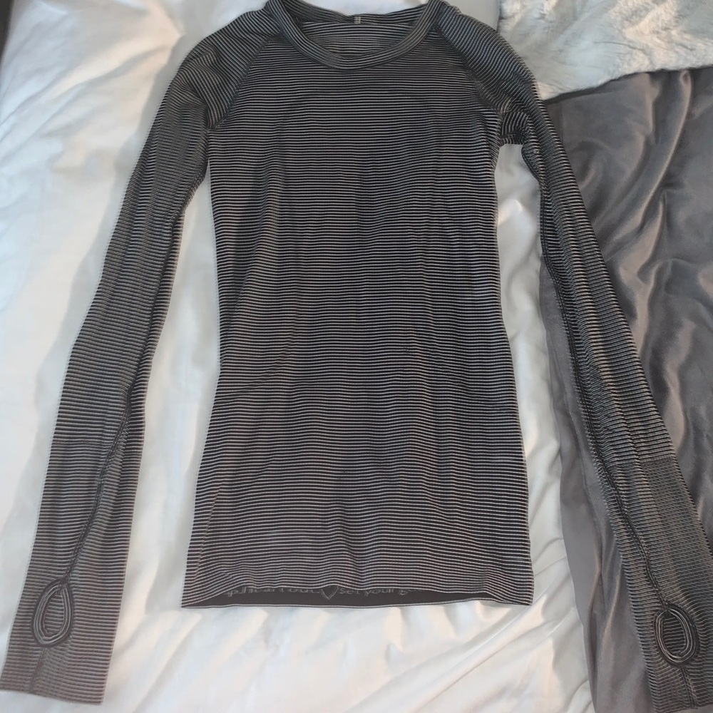 Lululemon long sleeve shirt